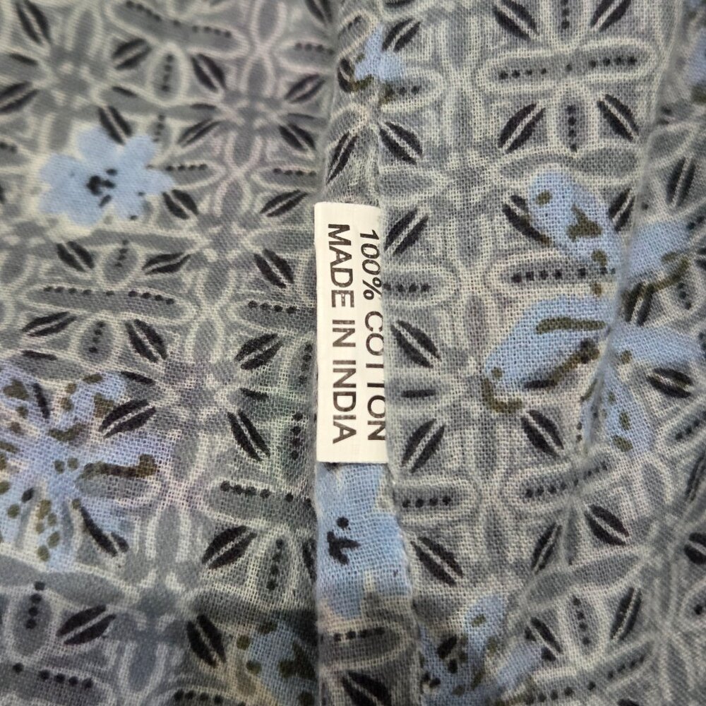 Reversible Robe - Picture 2 of 5